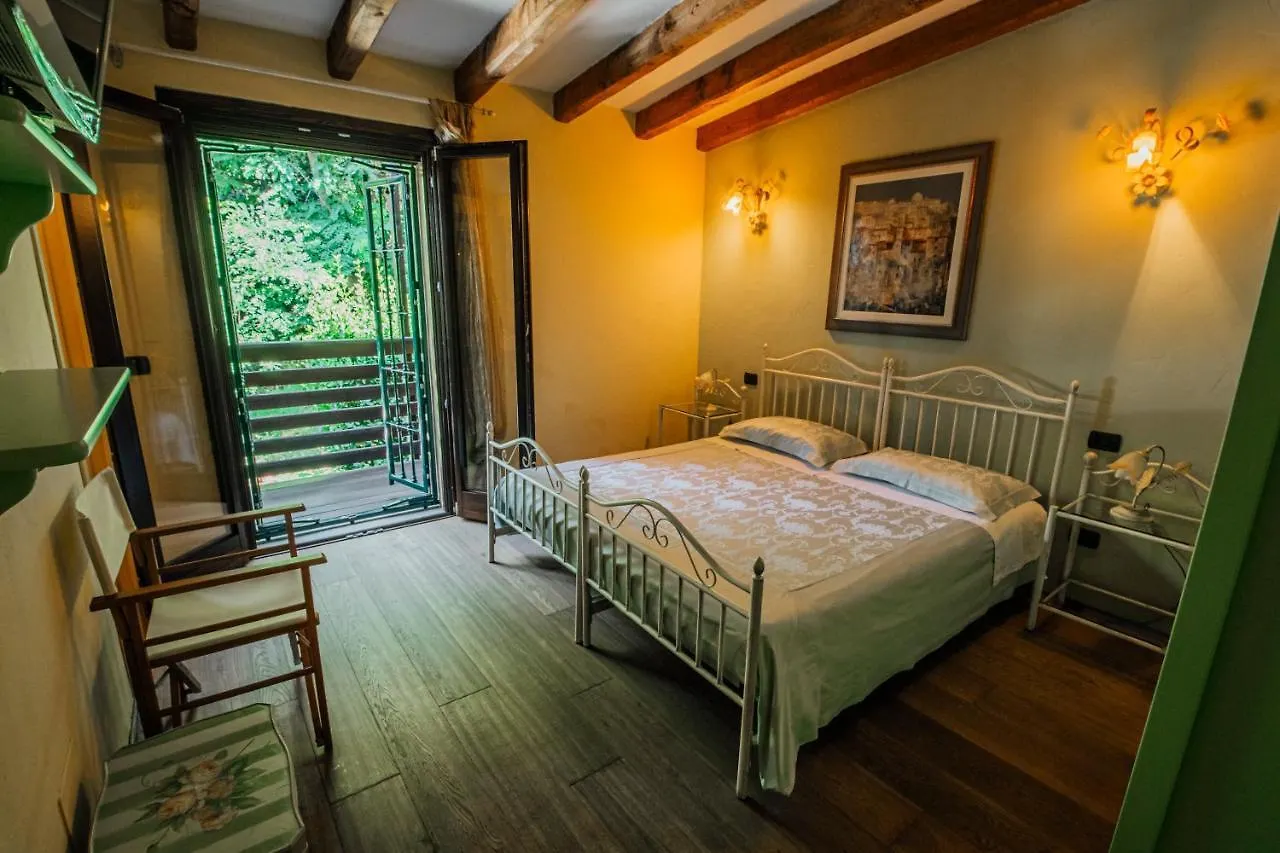 Casa Amici Del Bosco Bed & Breakfast Medolago